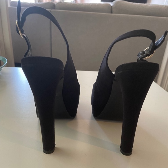 Steve Madden "RIVALLL" Black suede platform heel with peep toe - Picture 3 of 5